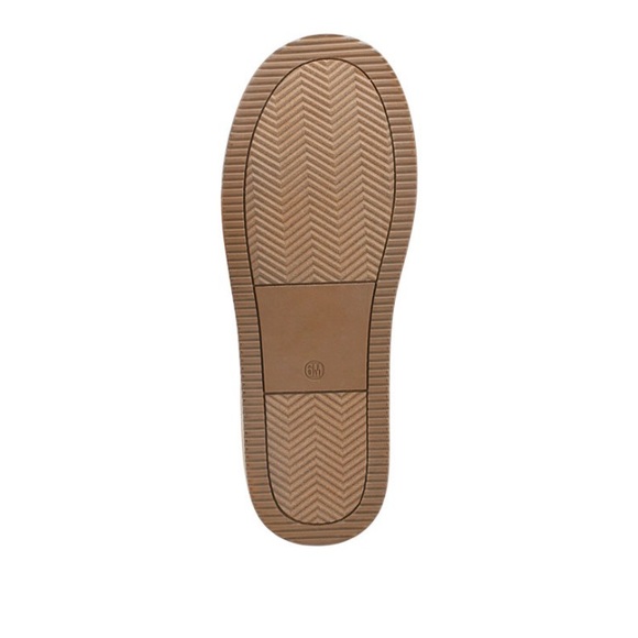 GBG Los Angeles Women Aleya Faux Fur Winter Boots - Picture 4 of 4